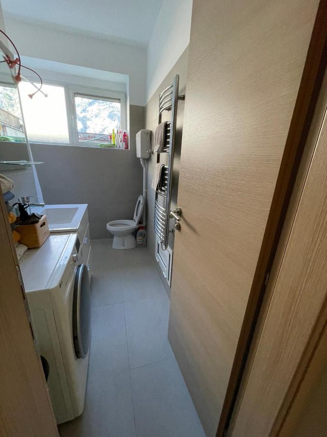 Downtown Apartment Cattaro Esterno foto